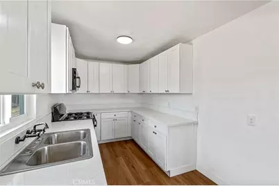21932 Standing Rock Avenue, Apple Valley, CA 92307 - Photo 13