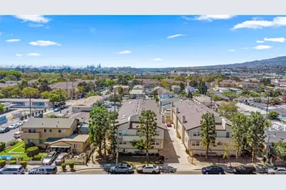 1040 252nd Street #4, Harbor City, CA 90710 - Photo 13