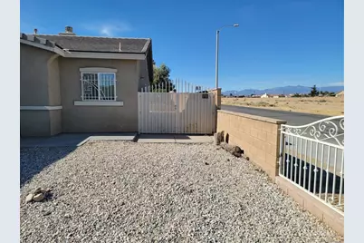 10515 Arlette Court, Adelanto, CA 92301 - Photo 3