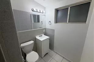 1251 Kilson Dr, Santa Ana, CA 92707 - Photo 15