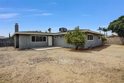 16410 Fontlee Lane, Fontana, CA 92335 - Photo 11