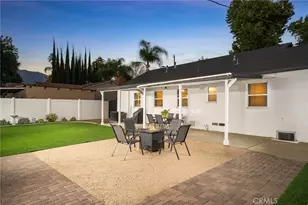 887 N 1st Ave, Upland, CA 91786 - Photo 21