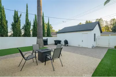 887 N 1st Avenue, Upland, CA 91786 - Photo 27