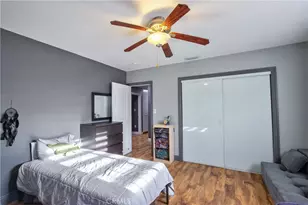 910 W Granada Ct, Ontario, CA 91762 - Photo 23