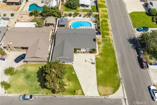 19266 Arbeth St, Rialto, CA 92377 - Photo 41