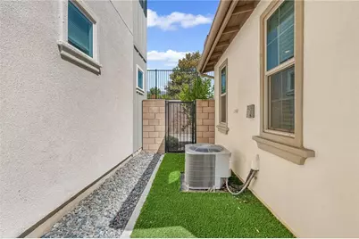 13832 Gazania Lane, Fontana, CA 92336 - Photo 39