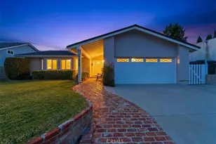 29159 Lotusgarden Dr, Canyon Country, CA 91387 - Photo 37
