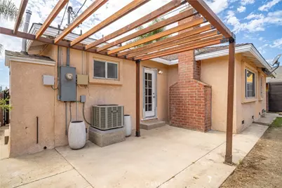 10457 Barnwall, Bellflower, CA 90706 - Photo 37