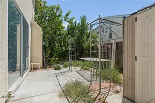 11379 Villa Del Sol, Pacoima, CA 91331 - Photo 37