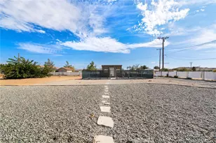 20971 Thunderbird Rd, Apple Valley, CA 92307 - Photo 33
