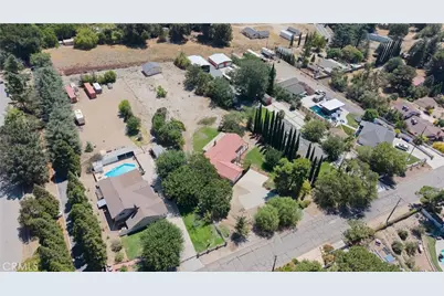 747 N Greenwood Avenue, San Bernardino, CA 92407 - Photo 35