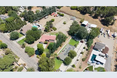 747 N Greenwood Avenue, San Bernardino, CA 92407 - Photo 37