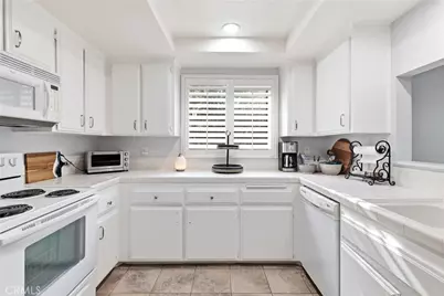 563 Wayland Court, Claremont, CA 91711 - Photo 13