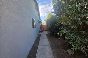 28347 Merridy, Highland, CA 92346 - Photo 25