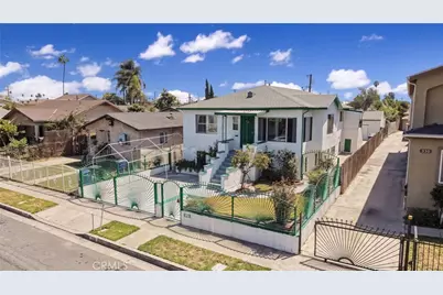 828 W 73rd, Los Angeles, CA 90044 - Photo 1