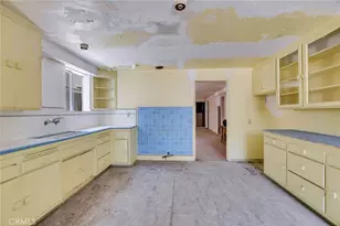 828 W 73rd, Los Angeles, CA 90044 - Photo 33