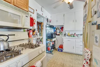828 W 73rd, Los Angeles, CA 90044 - Photo 15