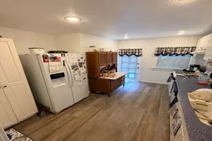 4574 Central Ave, Riverside, CA 92506 - Photo 11