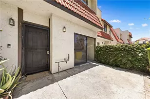 27640 Nugget Dr, Canyon Country, CA 91387 - Photo 3