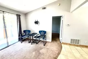 3639 Country Oaks Loop, Ontario, CA 91761 - Photo 5