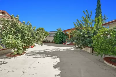 819 S S Olive Avenue, Alhambra, CA 91803 - Photo 31