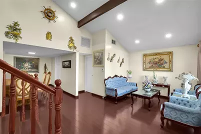 819 S S Olive Avenue, Alhambra, CA 91803 - Photo 5