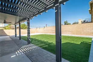 11984 Spartan, Fontana, CA 92337 - Photo 35