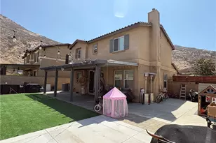 11984 Spartan, Fontana, CA 92337 - Photo 9