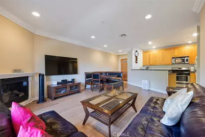 1515 Grismer #202, Burbank, CA 91504 - Photo 9