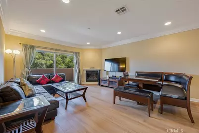 1515 Grismer #202, Burbank, CA 91504 - Photo 5