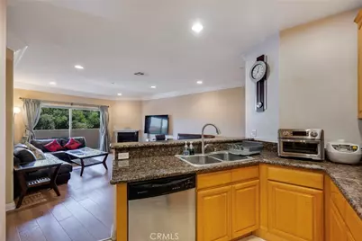 1515 Grismer #202, Burbank, CA 91504 - Photo 13