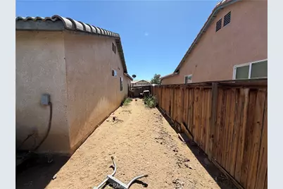 11760 Wolcott Street, Adelanto, CA 92301 - Photo 5