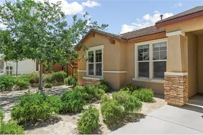 15586 Pilot Rock, Victorville, CA 92394 - Photo 3