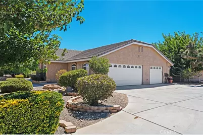 10245 Joshua, Oak Hills, CA 92344 - Photo 7