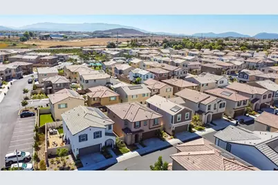 36612 Desert Tortoise Road, Murrieta, CA 92563 - Photo 25