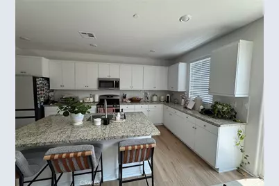 36612 Desert Tortoise Road, Murrieta, CA 92563 - Photo 9