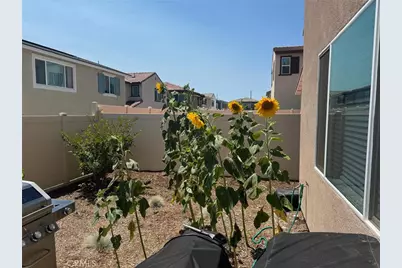 36612 Desert Tortoise Road, Murrieta, CA 92563 - Photo 5