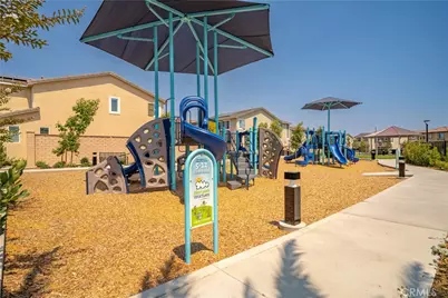 36612 Desert Tortoise Road, Murrieta, CA 92563 - Photo 21
