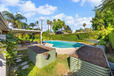 221 Phlox Avenue, Redlands, CA 92373 - Photo 33