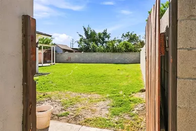2612 Townley, Santa Ana, CA 92706 - Photo 43