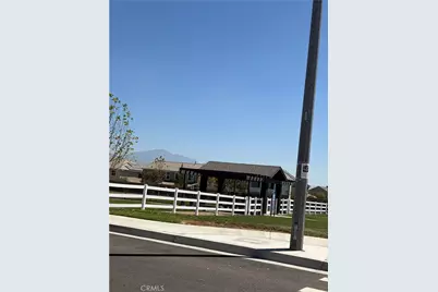 530 Cumberland Road, Rialto, CA 92377 - Photo 3