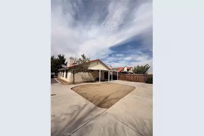 16241 Tokay, Victorville, CA 92395 - Photo 5