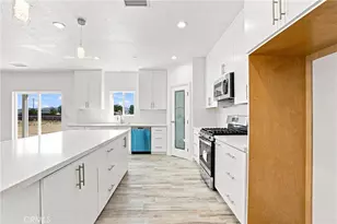 16055 Winnebago, Apple Valley, CA 92307 - Photo 19