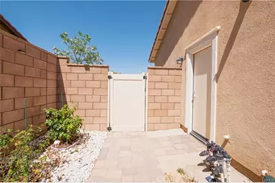 15667 San Diego, Victorville, CA 92394 - Photo 39