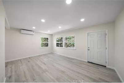 1350 East Hillcrest Drive, Thousand Oaks, CA 91362 - Photo 5