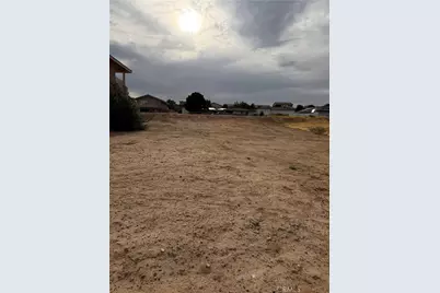 13135 Autumn Leaves, Victorville, CA 92395 - Photo 3