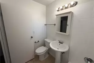 22538 Berdon St, Woodland Hills, CA 91367 - Photo 29