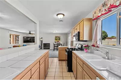 15080 Birdie Ln, Helendale, CA 92342 - Photo 13