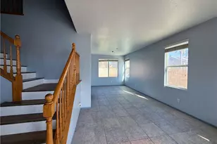 7565 Blue Mist Ct, Fontana, CA 92336 - Photo 5