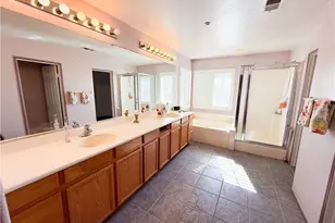 7565 Blue Mist Ct, Fontana, CA 92336 - Photo 21